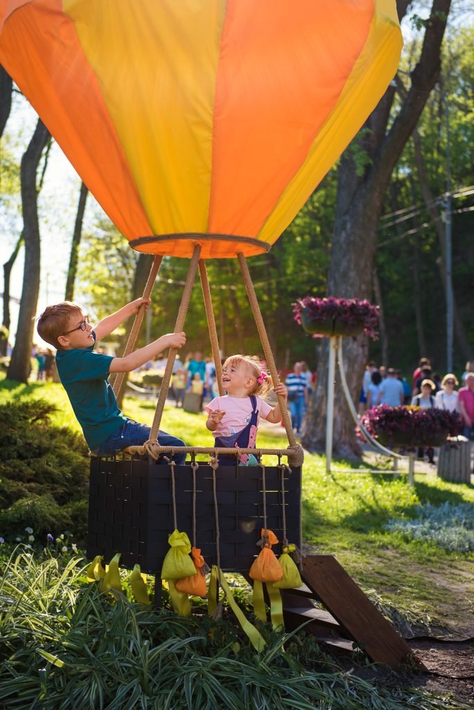 Apartment Trunk-or-Treat and Halloween Events: A Two-Week Safety Plan