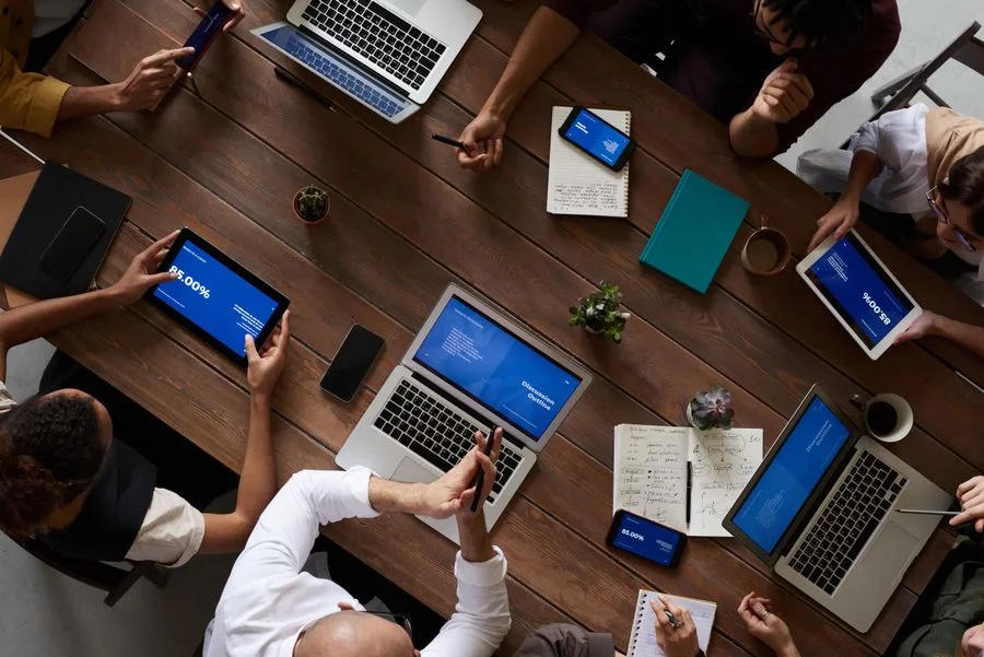 Group workshop around a table